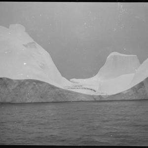 Q240: Iceberg / F. J. Gillies